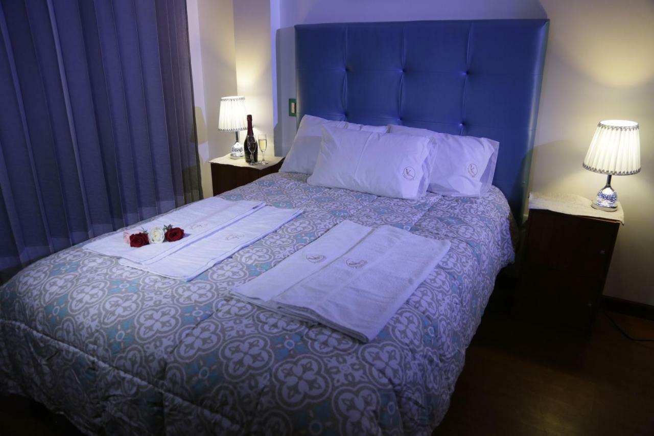 Puno Victoria Suites Buitenkant foto