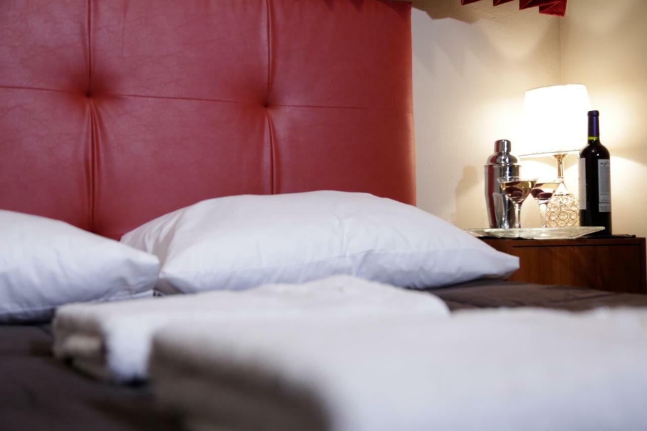Puno Victoria Suites Buitenkant foto