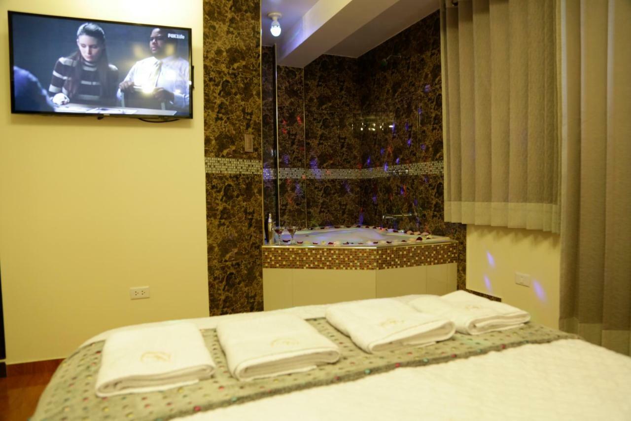 Puno Victoria Suites Buitenkant foto